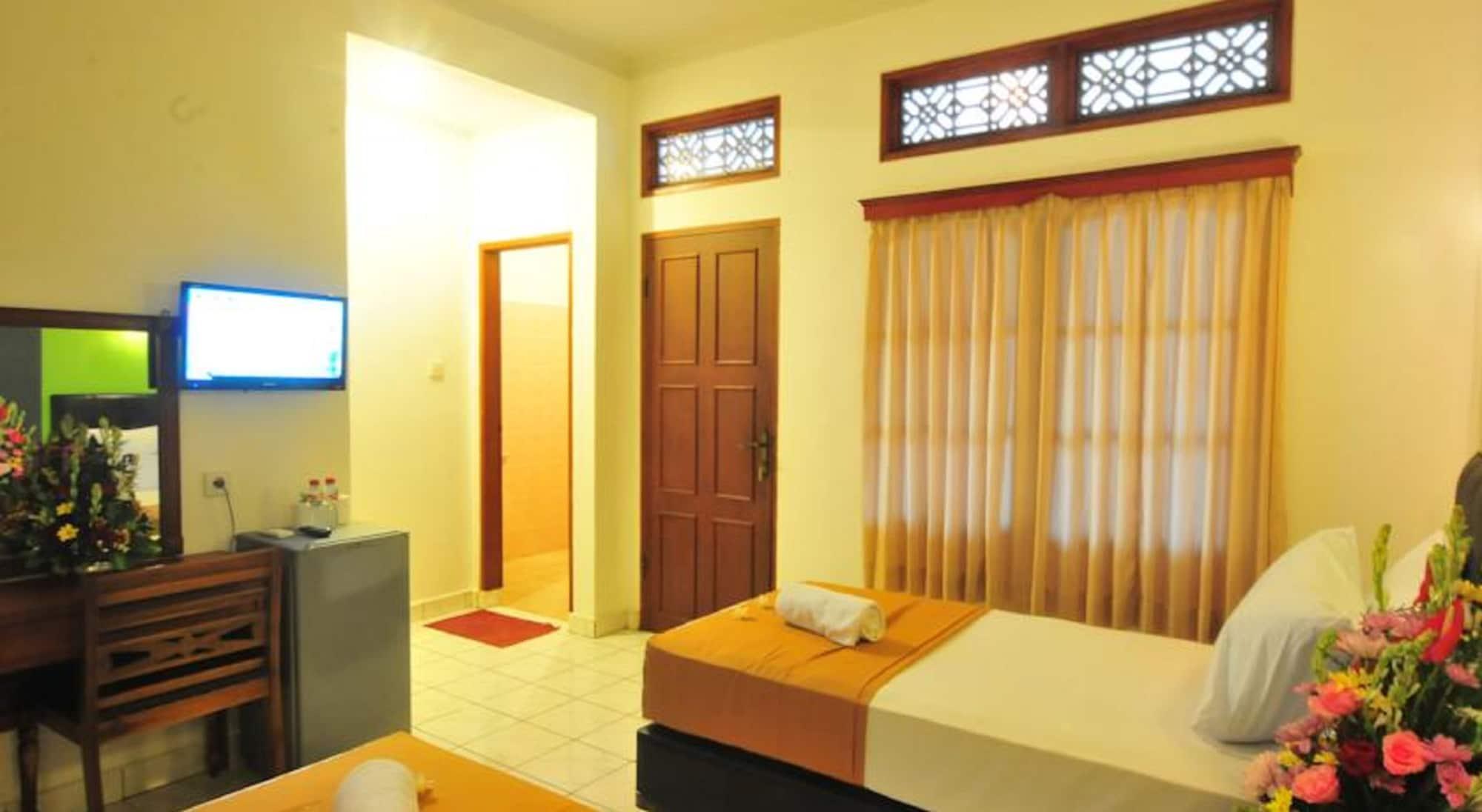 Sandat Hotel Kuta Кута Экстерьер фото