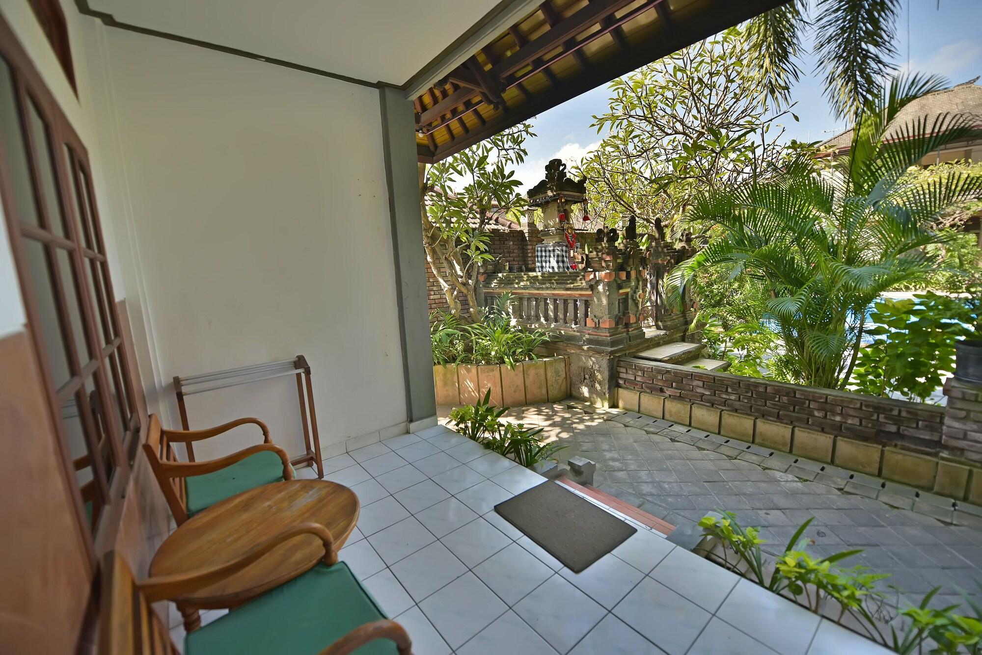 Sandat Hotel Kuta Кута Экстерьер фото
