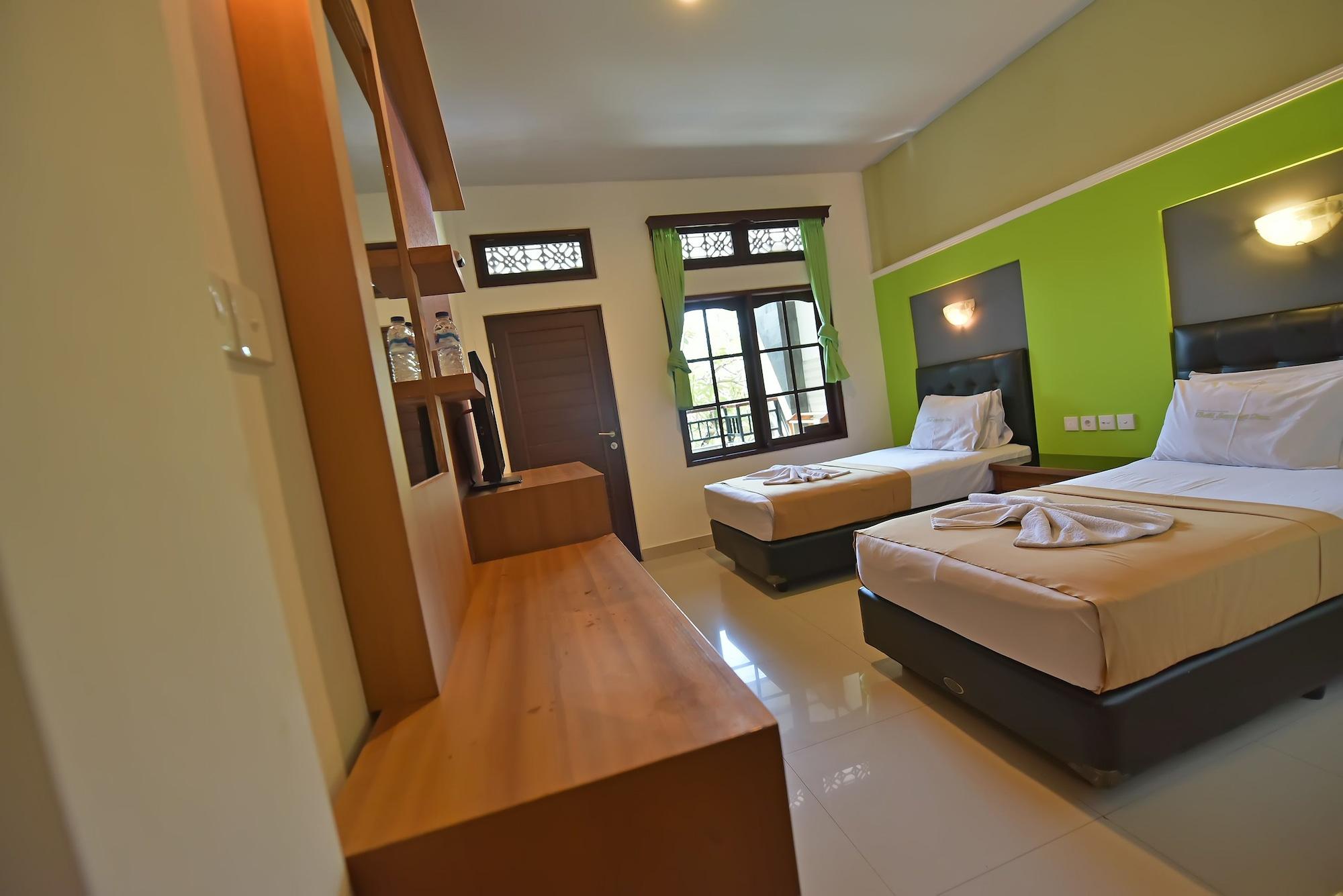 Sandat Hotel Kuta Кута Экстерьер фото