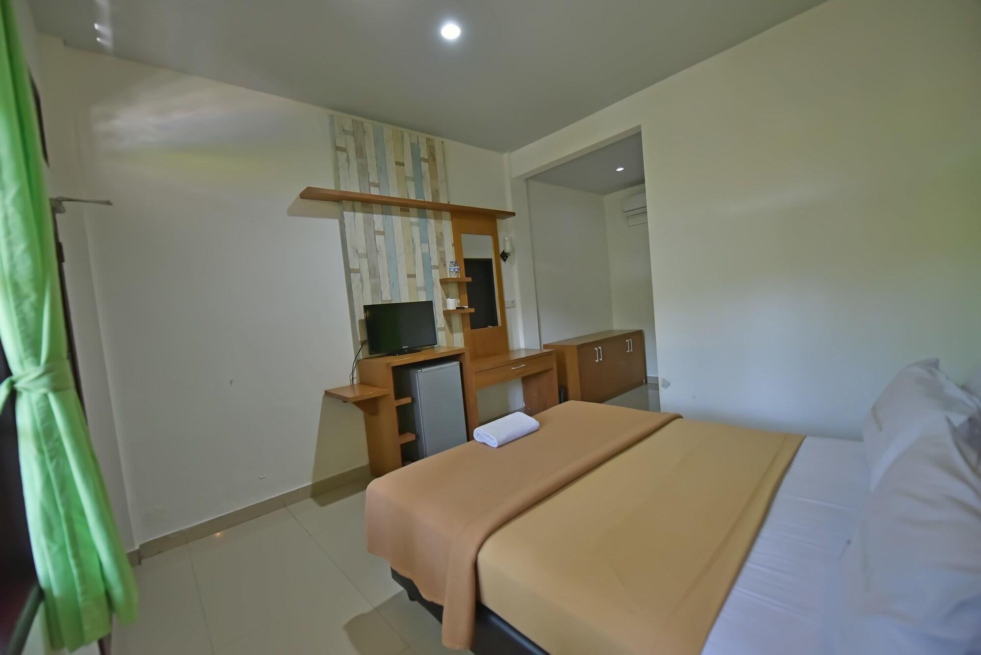 Sandat Hotel Kuta Кута Экстерьер фото