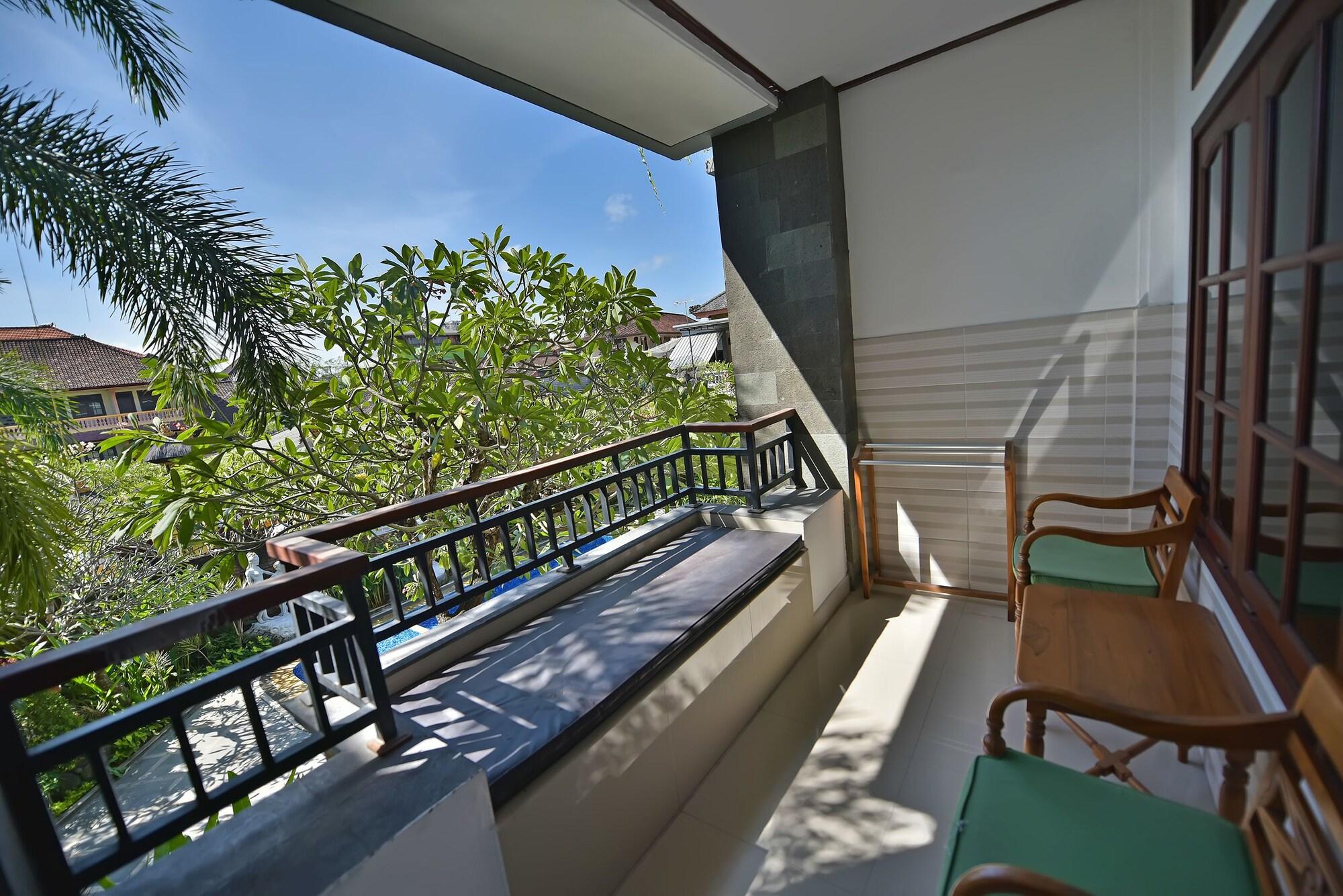 Sandat Hotel Kuta Кута Экстерьер фото