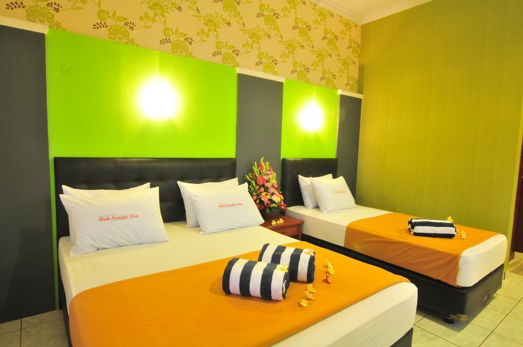 Sandat Hotel Kuta Кута Экстерьер фото
