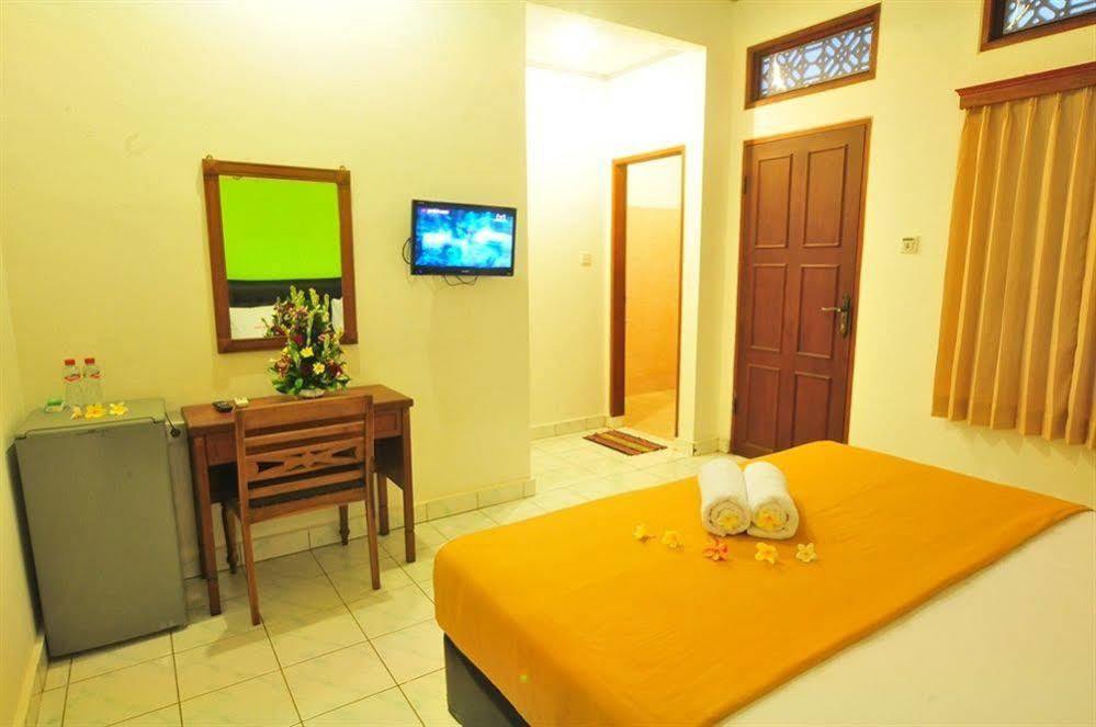 Sandat Hotel Kuta Кута Экстерьер фото